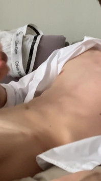 Twink's Tummy Trembles - Cumming on My Own Abs!