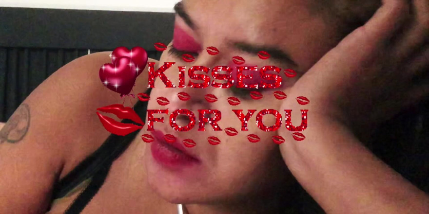 ToXxXiicBarbiie: Xhamsterlive: Kisses for You From Barbiie