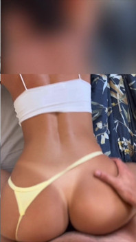 Tôi đụ vào mông chị kế của tôi và cô ấy thích nó