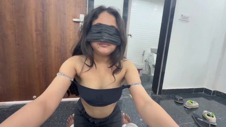 wildDesipair: 복면을 쓴 인도 여친 야생 오럴 섹스