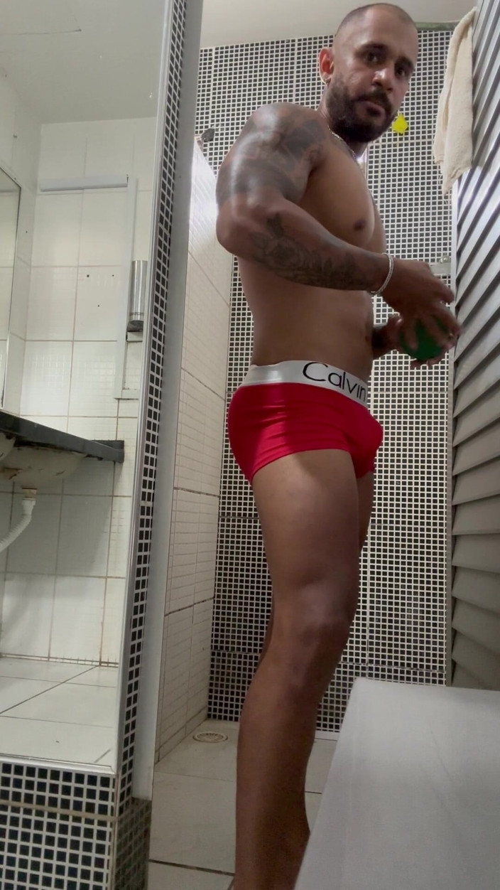 Oxe Nandinho: On prend une douche ?