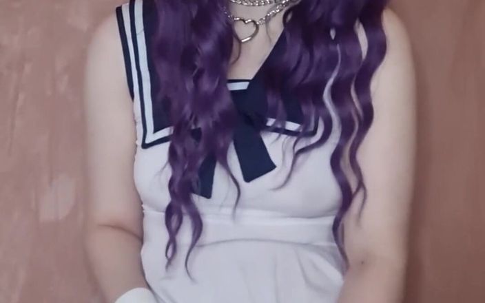 kyu_misa: Cewek sange ini lagi asik muasin memeknya pakai dildo favoritnya