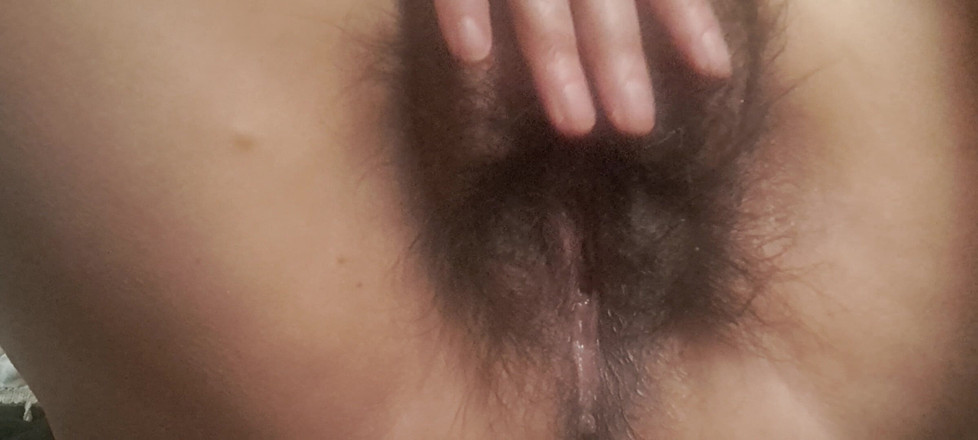 Mommy big hairy pussy: Vagina MILF dewasa untuk masturbasi
