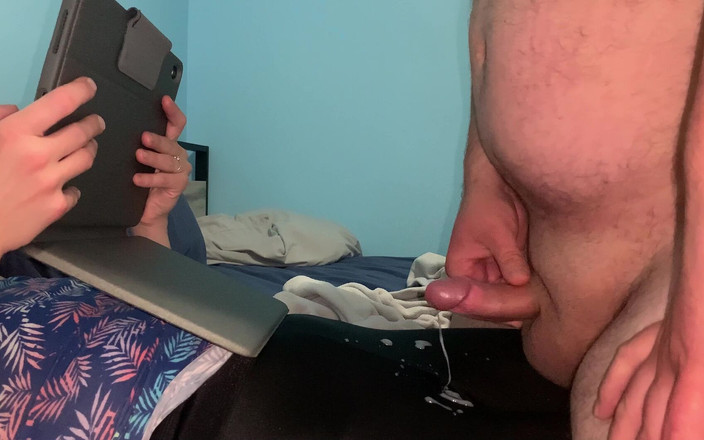 Angel Sky69: 私はジャークオフし、私は私のガールフレンドの黒いレギンスに兼