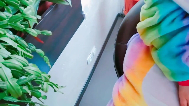 Taboo Room: Nevlastní sestra mě nechá dotýkat se jejího těla, když potřebuji