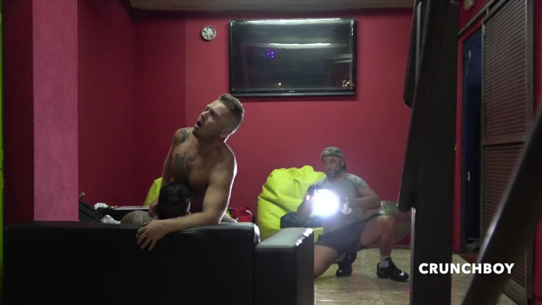 Bareback spy cam from Spain: Kamera amatur Marikh Gymburger dipergunakan mentah oleh Viktor Rom