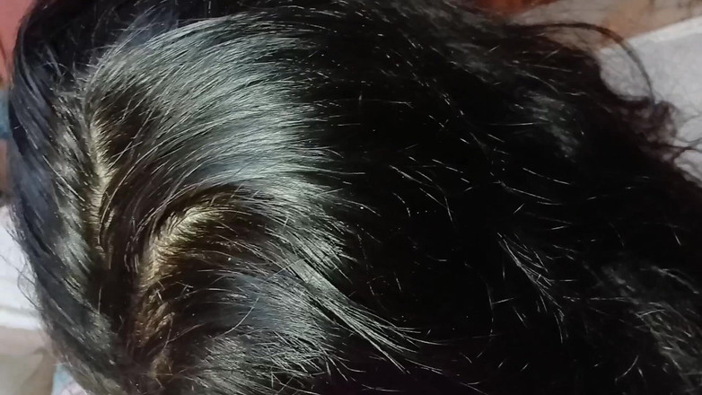 Desisexqueen: 私の年上の義理の妹はとても怒っていて、私のチンコをしゃぶってから落ち着きました