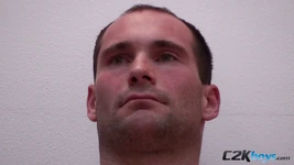 Otokar अपने पैर की अंगुड़ियों को घुमाती है और अपने पूरे शरीर को गर्म चरमसुख में उत्तेजित करती है