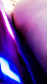 Latex-ritual: Die Spannung Des Riesen