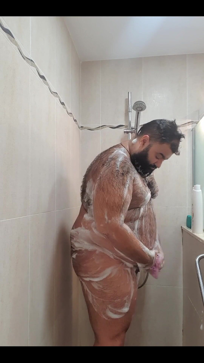The Mencey: Oso ducha