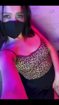 I Am a Hot and Sexy Streamer