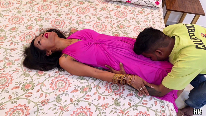 Hotmaster: भारतीय एशियाई देसी जोड़े पहली बार नवविवाहित कमसिन लड़की की हार्डकोर चुदाई सॉफ़्टकोर चाटने वाला पोर्नस्टार वीडियो