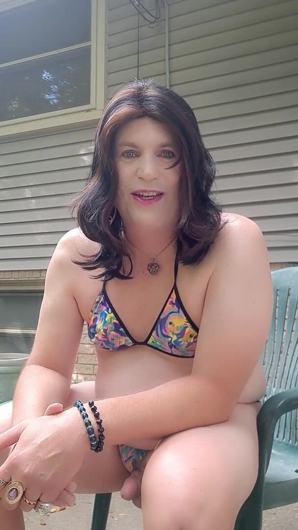 Victoria Lecherri: Baddräkt orgasm