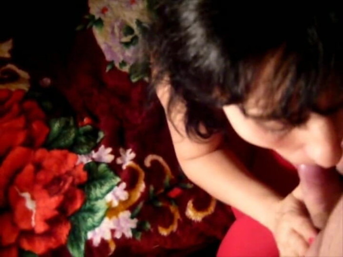 Horny Fuck Bitches: Siktir emmeyi seviyor