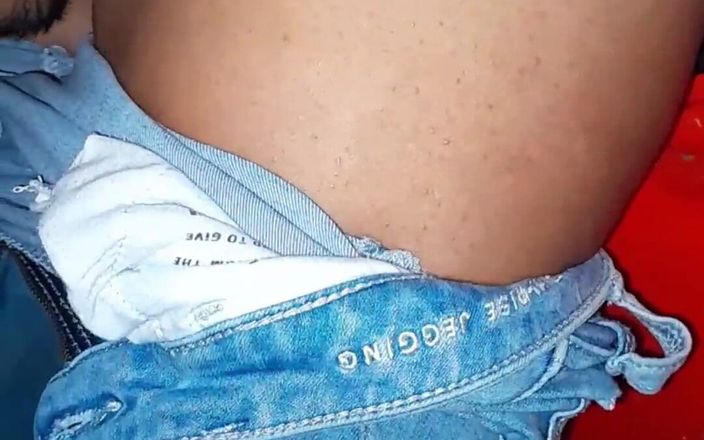 Karely Ruiz: 私の義理の妹は、すべてパーティーをしていて、通りで性交するために彼女の足を開き、私は彼女の熱いオマンコの中に入りました。