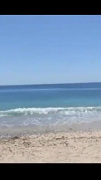 Pasangan Gresopio di Mijona Beach
