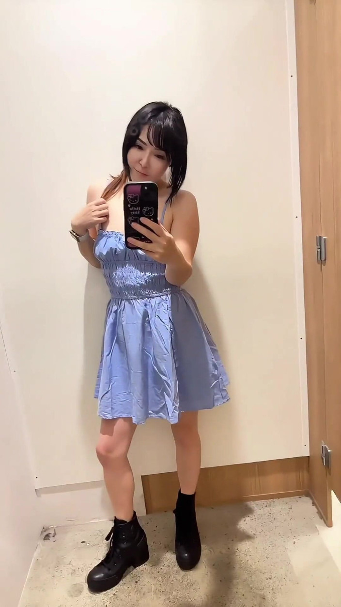 Miss Taiwan: Centre commercial Misstaiwan, vestiaire à poil