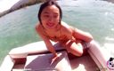 SpicyGum: June Liu / Caygum - chèo thuyền trên một hồ nước Pháp (không...