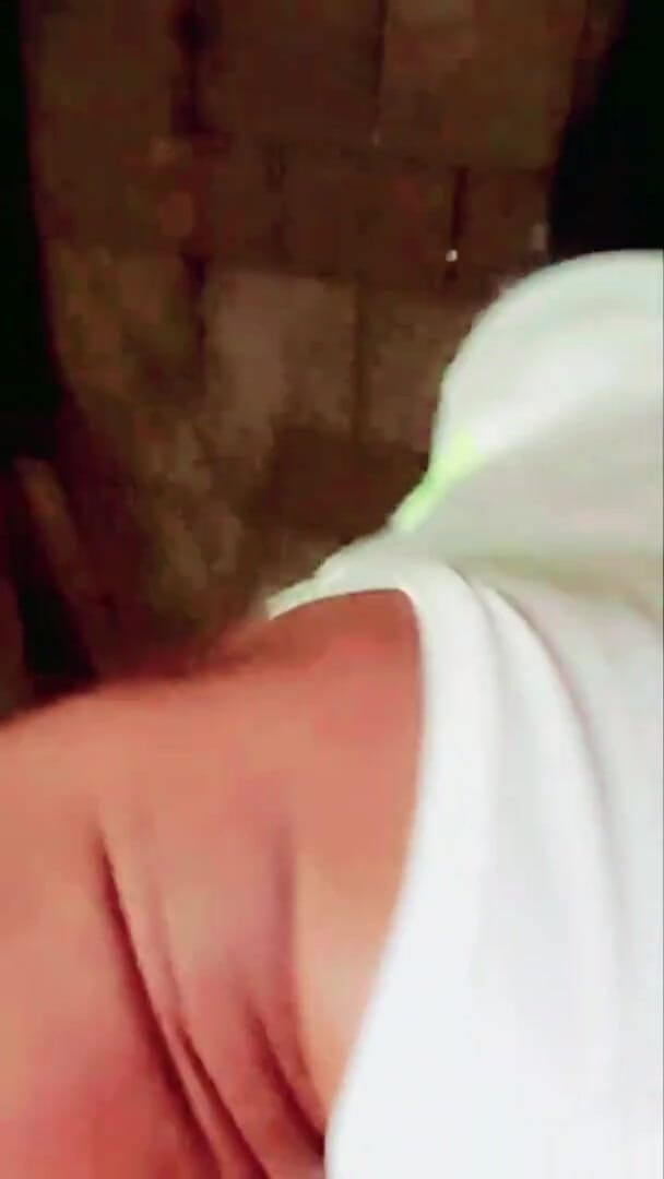 Slutboyben: Slutboyben cam4 con đĩ công cộng gợi cảm ở Budapest ii