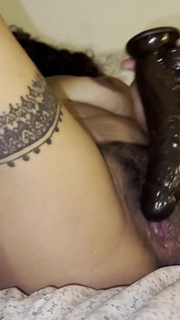 Pinay milf grote zwarte lul dildo rekken tot schreeuwend orgasme - Lexxi Wett