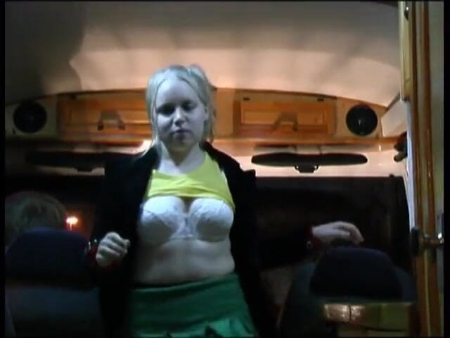 Radical: Porno amator finlandez real - 2 scene în 1