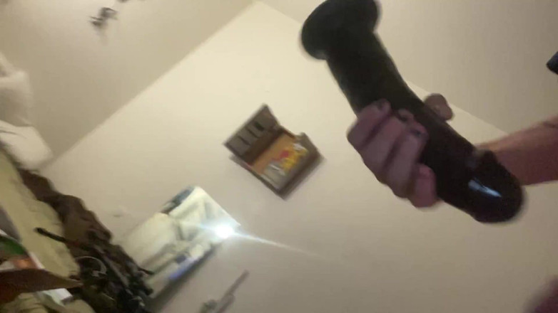 Ceejayy: Ich spiele mit meinem großen dildo