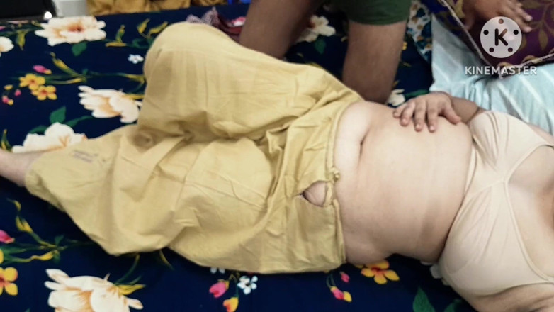 Salmaan001: Masi, sexy et sexy, veut se faire baiser en hindi