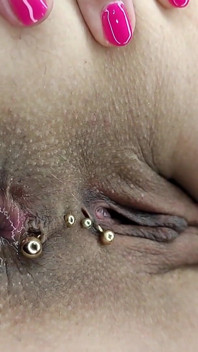 Farting Non Stop on Your Face and Pee