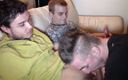 Gaybareback: Heterosexual y 2 gays para fotos porno a pelo con twinks