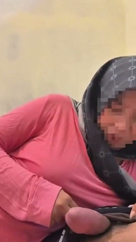 Wife of a Sexthirsty Person Will Have a Long Cock