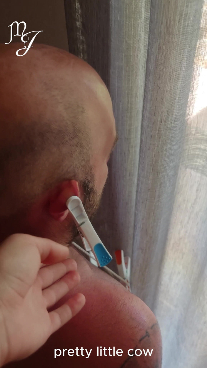 DeesseJulia: Dokonce i na dovolené, můj otrok je stále moje hračka!...