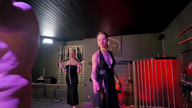 Dark Films Trans: Transgirls francesas dan nalgadas en esclavo danés