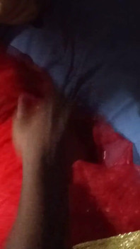 Yeni evli çiftlerin ilk gece seks hikayesi. Tutkulu aşka sahip kocasıyla evli kadın seks yapıyor