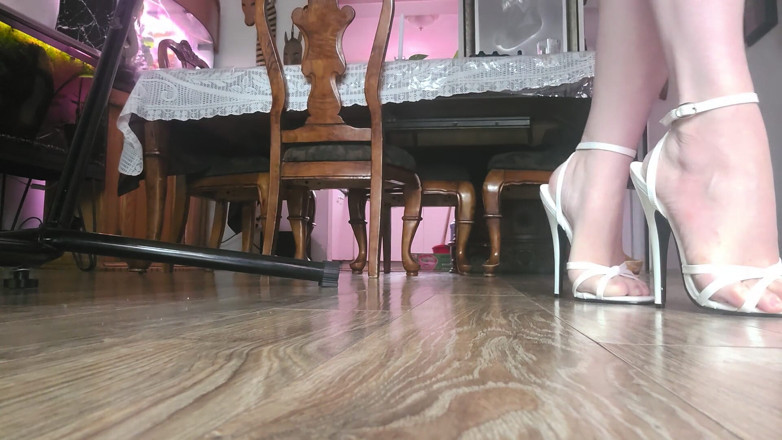 Missi Rae: High Heels Try on with Me
