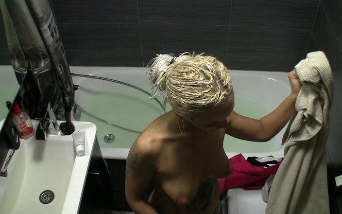 Milfs and Teens: Teen with Dreadlocks Caught on Camera in the Bathroom