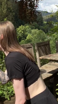 Ator fode sua prostituta ao ar livre em blackforest