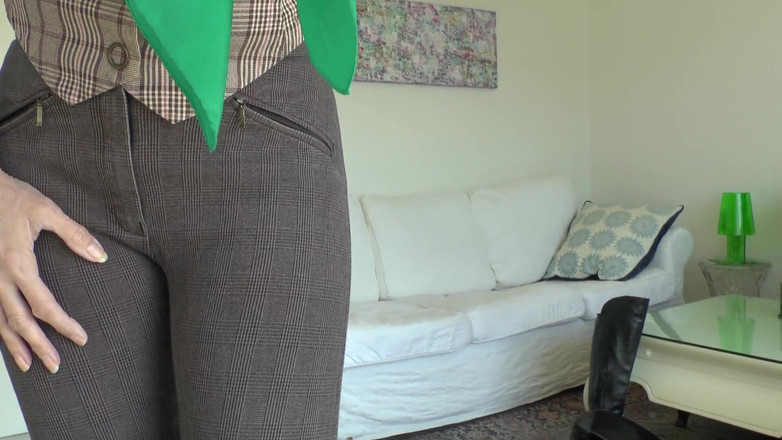 Lady Victoria Valente: Stiefelfit für ein Reitoutfit, Lady victoria Valente