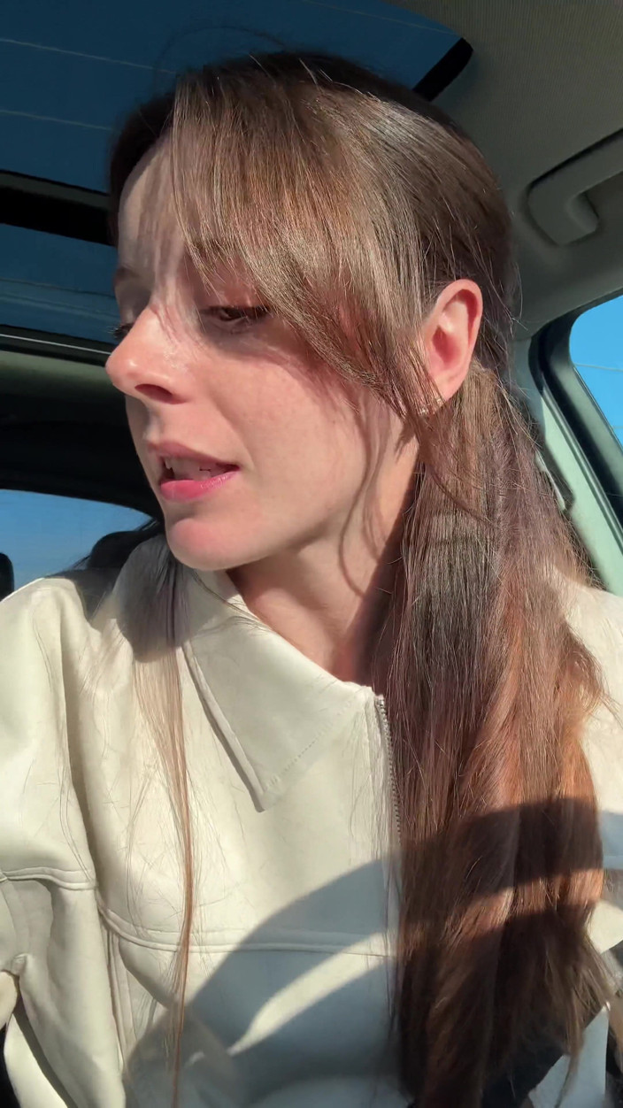 Nadia Foxx: セックスVlog!新しいおもちゃを一緒に買って、それを使うのを見てみましょう!