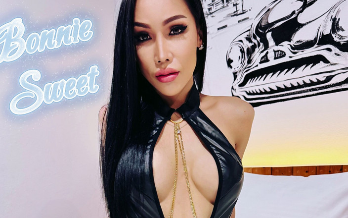 TransFindHer: Bonnie sweet - pantat terbesar tante seksi dicrot di dalam