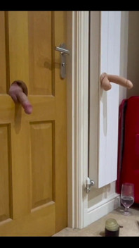 Unlocked Rod's Cock in the Gloryhole
