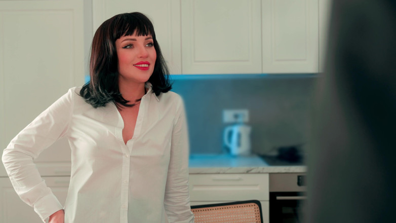 Luna Roulette: Pornohvězda šuká fanouška