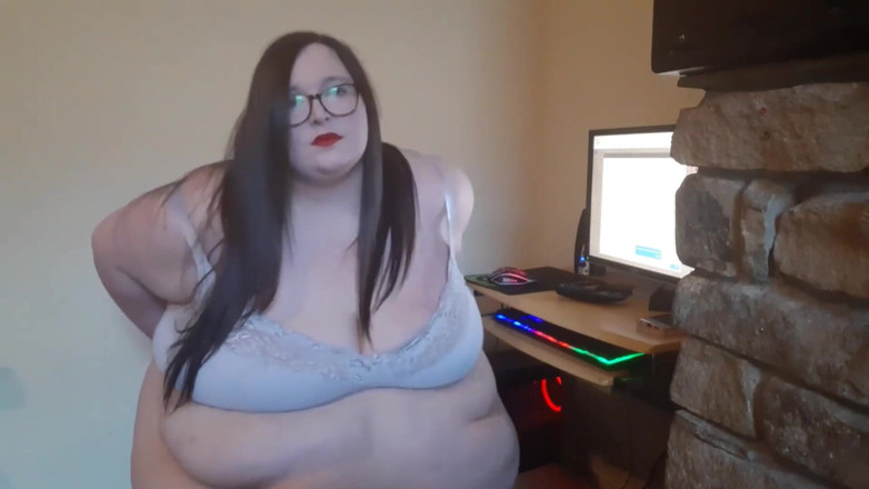 SSBBWLadyBrads: Sekretarka BBW upokorzona w pracy przez szefa. Pkt 1
