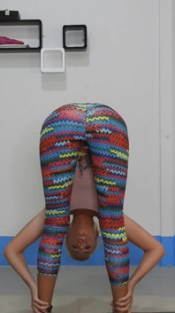 Do You Lke Yoga Girls? and Yoga Pants Ass?