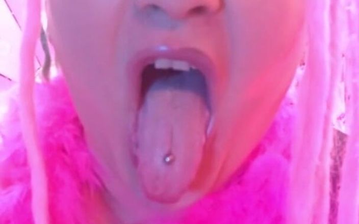 Camp Sissy Boi: 私の舌に射精してみてくださいそれをタイミングを計って、あなたのカミーで私の舌を打つビデオ
