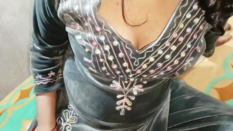Sexy_girl_nehu: Bhabhi miang berkongkek pepek