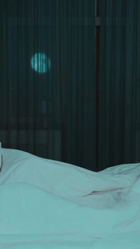 S6e2 Proč nevlastní sestra Zlata Shine se připojí k swinger trojce ve sdílení postele šukání?