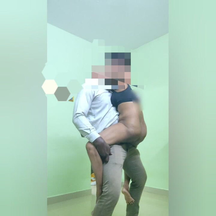 Tamilnaduu: Справжній продавець трахає мою дружину жорстко