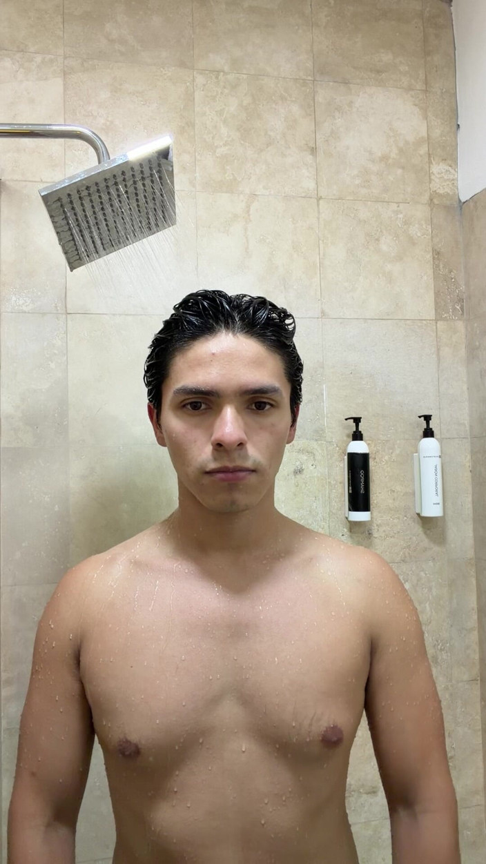 joanraay: Flexing My Muscles in the Showers