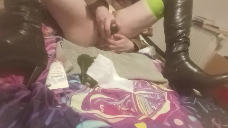 JujuTV: face-o de data aceasta cu un dovlecei