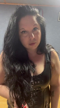 La señora Clara y su látigo